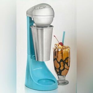 Nostalgia Milkshake Maker
